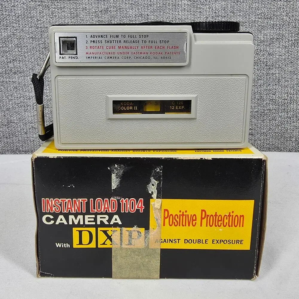 IMPERIAL INSTANT LOAD 900 CAMERA – FOR 126 CARTRIDGE – VINTAGE W/ ORIGINAL BOX